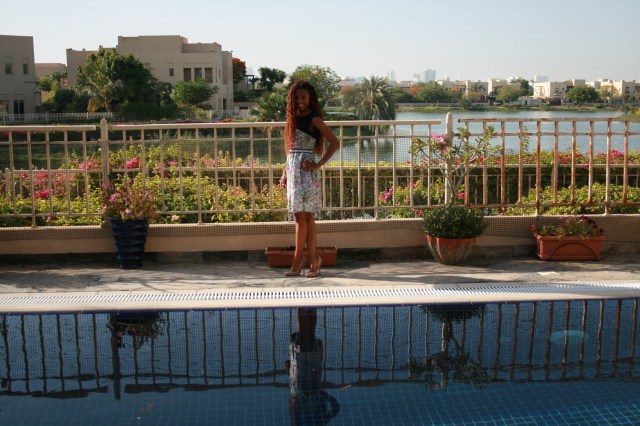 Miss Easy Elegance: Guess Dress p2.